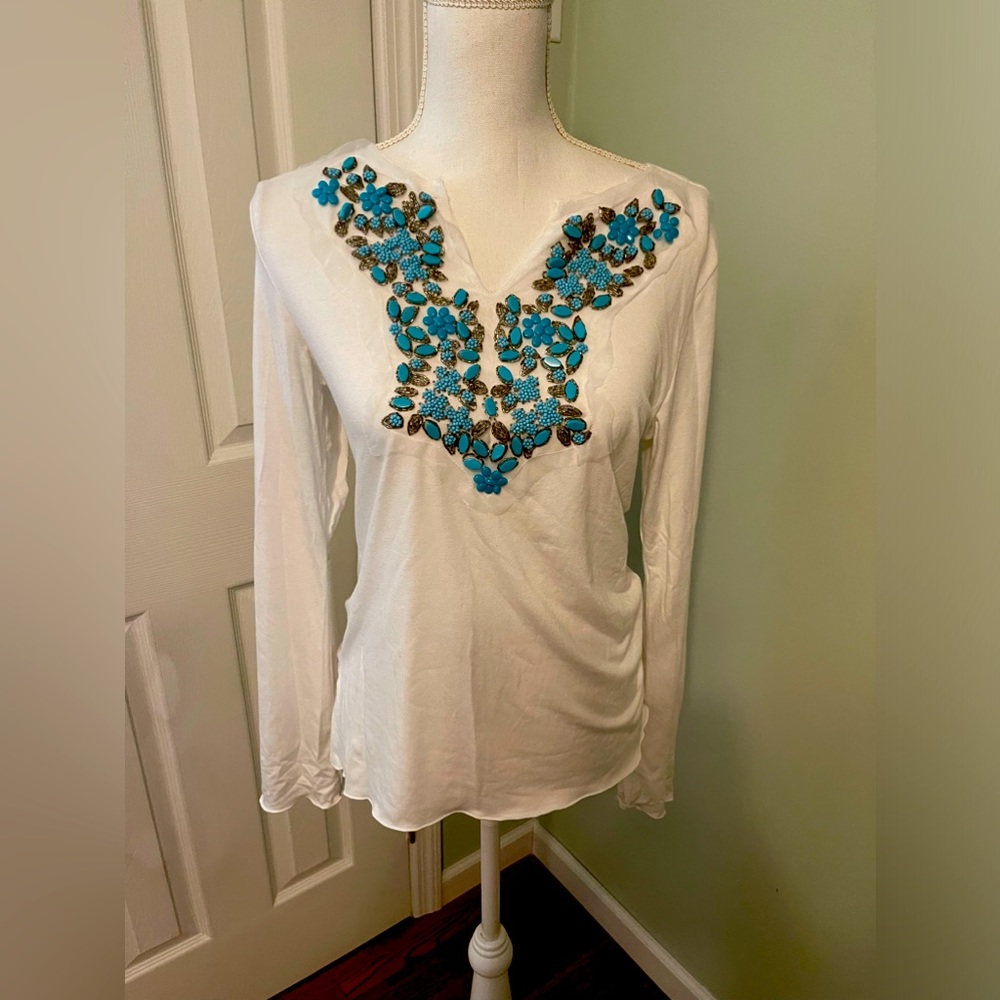 BEAUTIFUL EMBELLISHMENT LONG SLEEVE TEE SHIRT